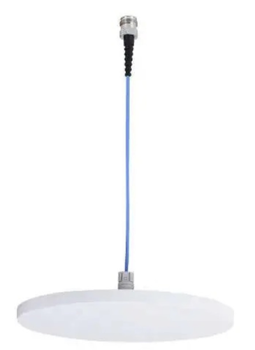 Slim omni antenna